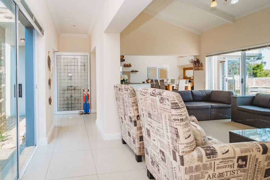 3 Bedroom Property for Sale in Dormehls Drift Western Cape